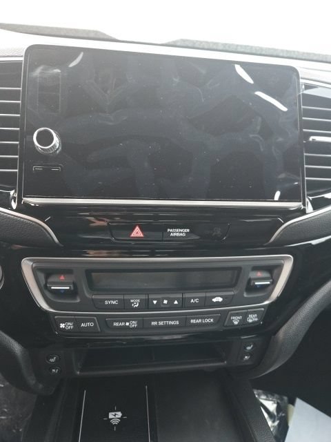New 2026 Honda Ridgeline Black Edition image 16