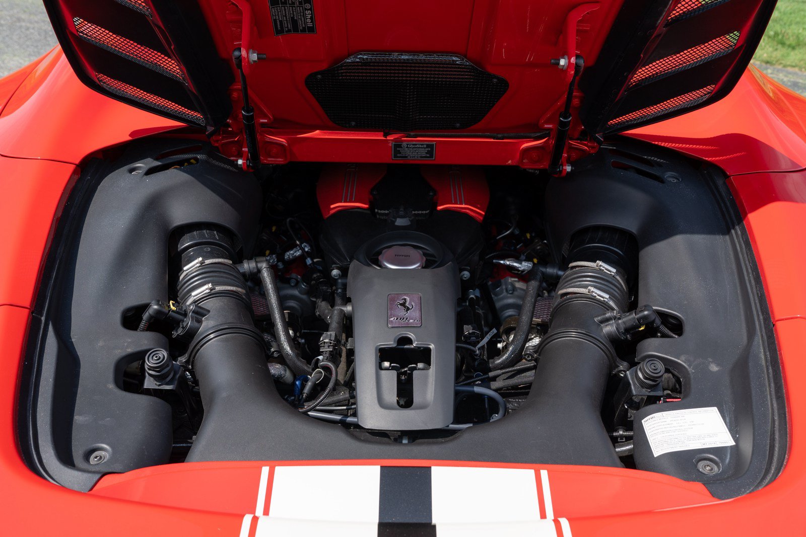 Used 2018 Ferrari 488 Spider RWD image 14