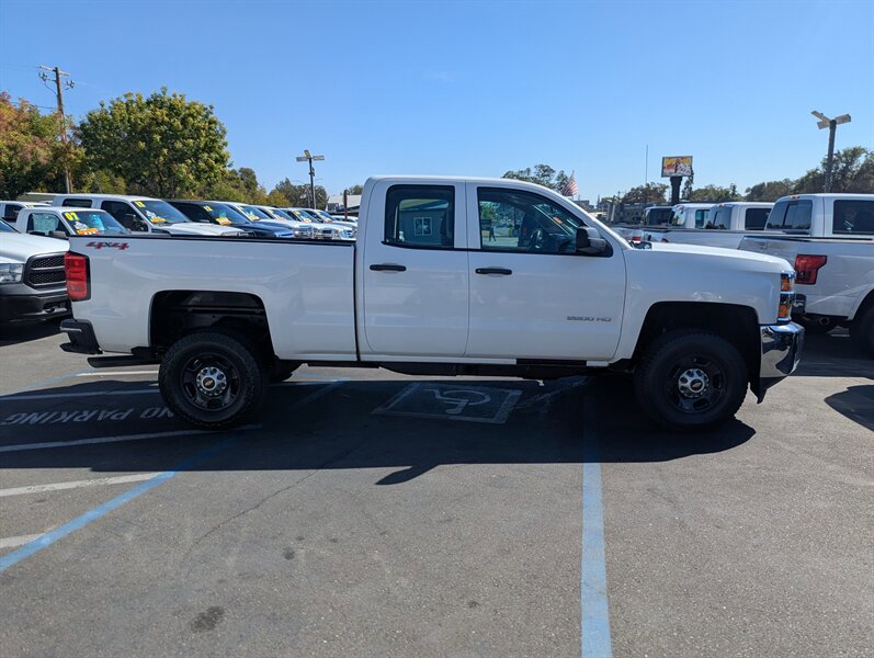 Used 2015 Chevrolet Silverado 2500 W/T AWD/4WD image 7