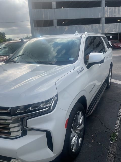 Used 2023 Chevrolet Suburban High Country RWD image 1