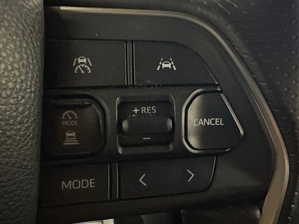 Used 2025 Toyota 4Runner SR5 AWD/4WD image 20