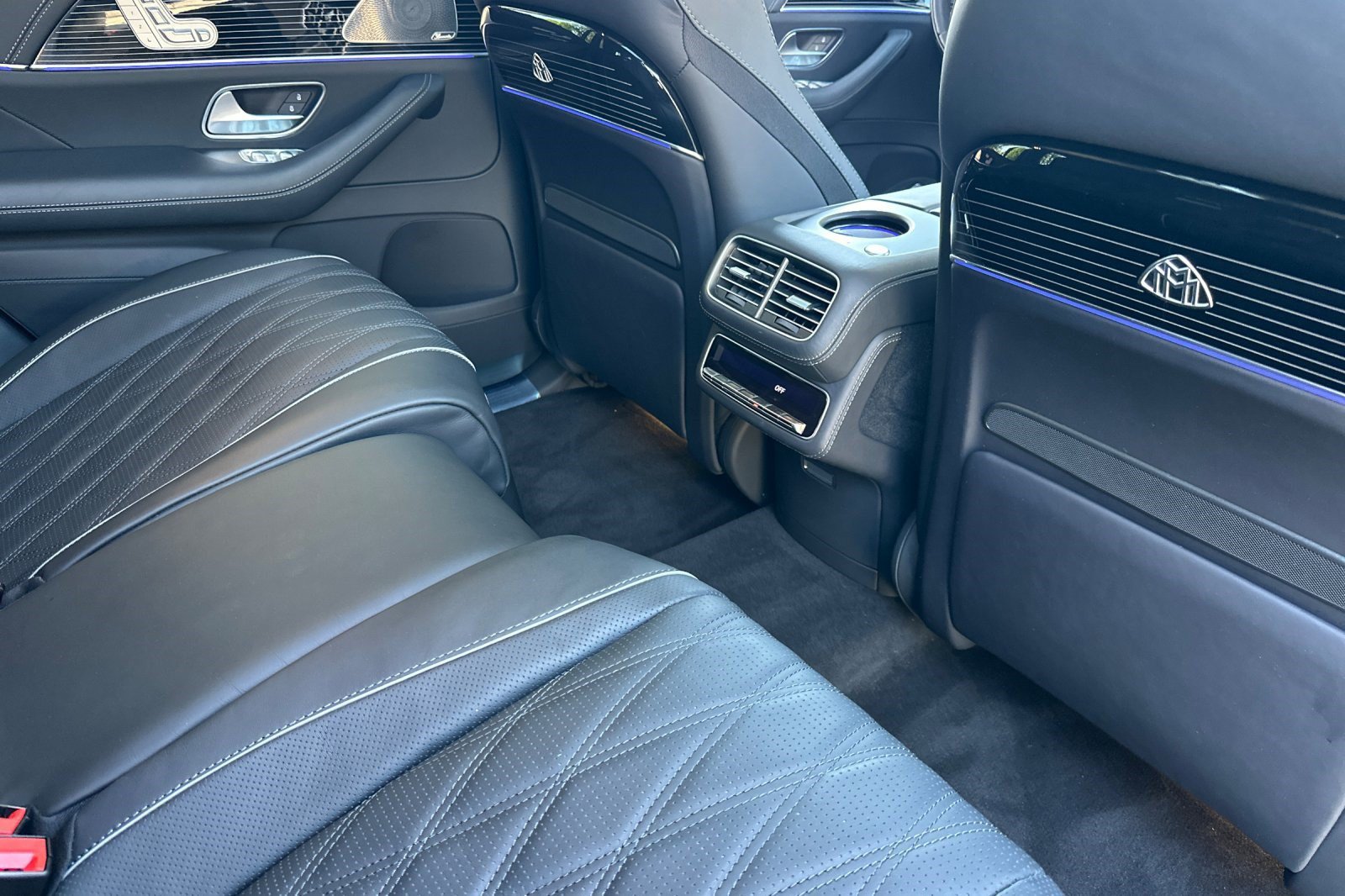 Certified 2025 Mercedes-Benz Maybach GLS 600 4MATIC image 31