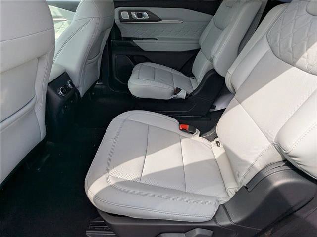 New 2026 Ford Explorer Platinum w/ LUX Leather Package image 15