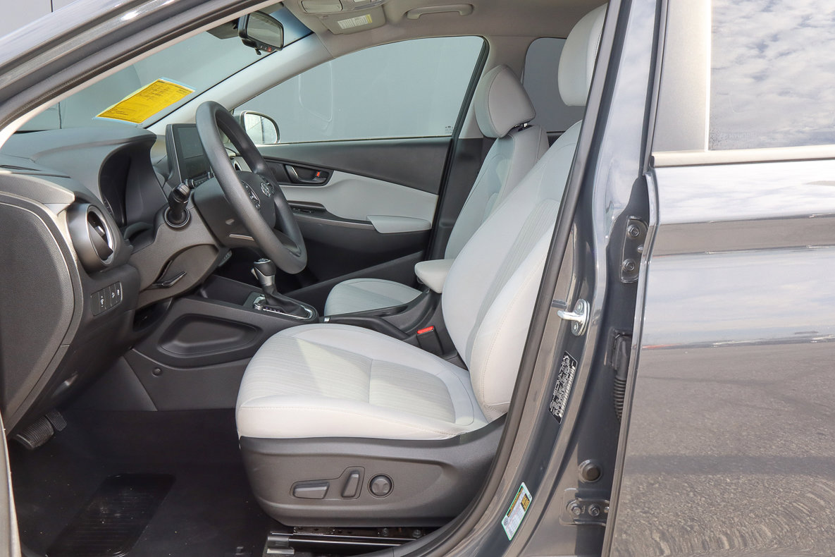 Used 2023 Hyundai Kona SEL image 7