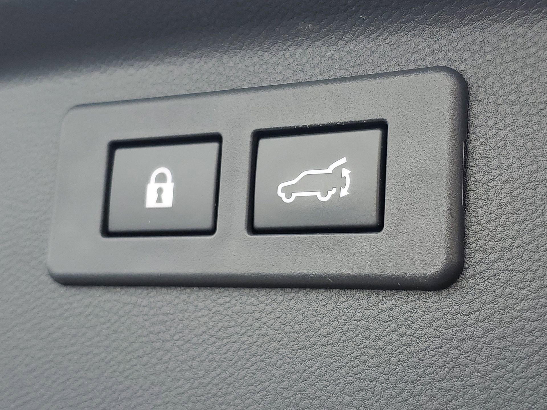 Used 2023 Subaru Forester Premium AWD/4WD image 9