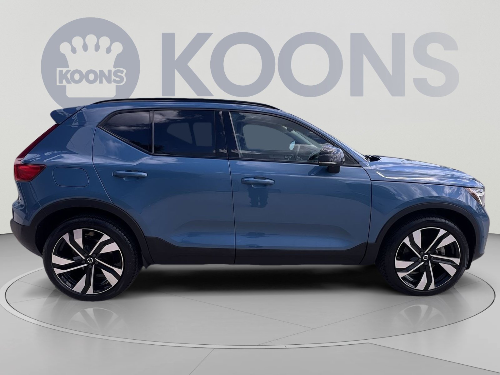 Used 2024 Volvo XC40 B5 Ultimate w/ Protection Package Premier AWD/4WD image 8