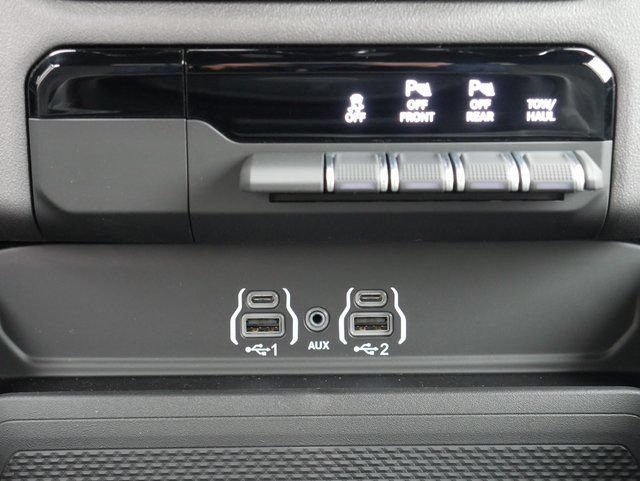 New 2026 RAM 1500 Big Horn AWD/4WD image 18
