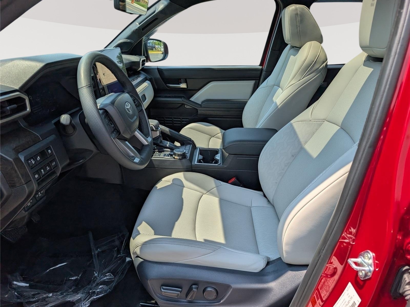 Used 2025 Toyota Tacoma Limited AWD/4WD image 17