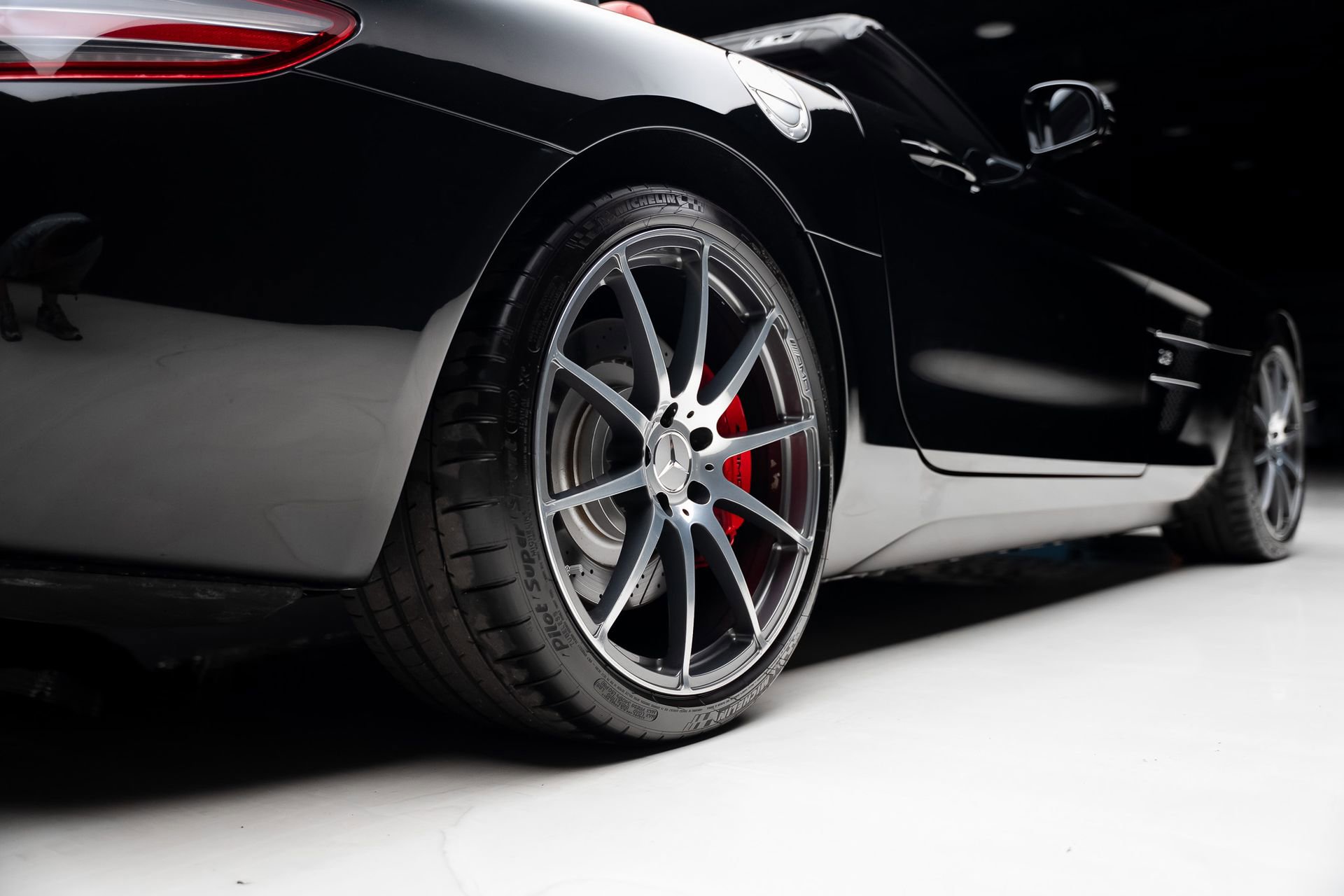 Used 2012 Mercedes-Benz SLS AMG Roadster image 80
