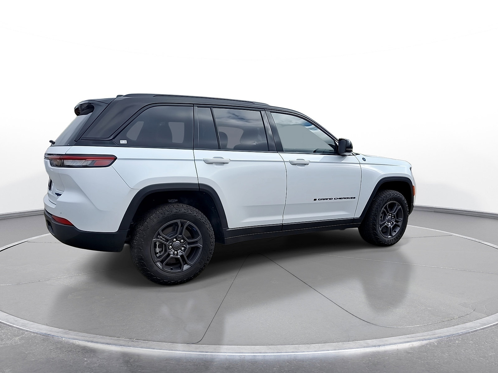 New 2024 Jeep Grand Cherokee Trailhawk AWD/4WD image 8