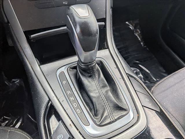 Used 2017 Ford Edge SE image 12