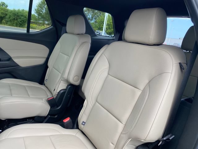 Used 2023 Chevrolet Traverse LT w/ LPO, Floor Liner Package AWD/4WD image 18