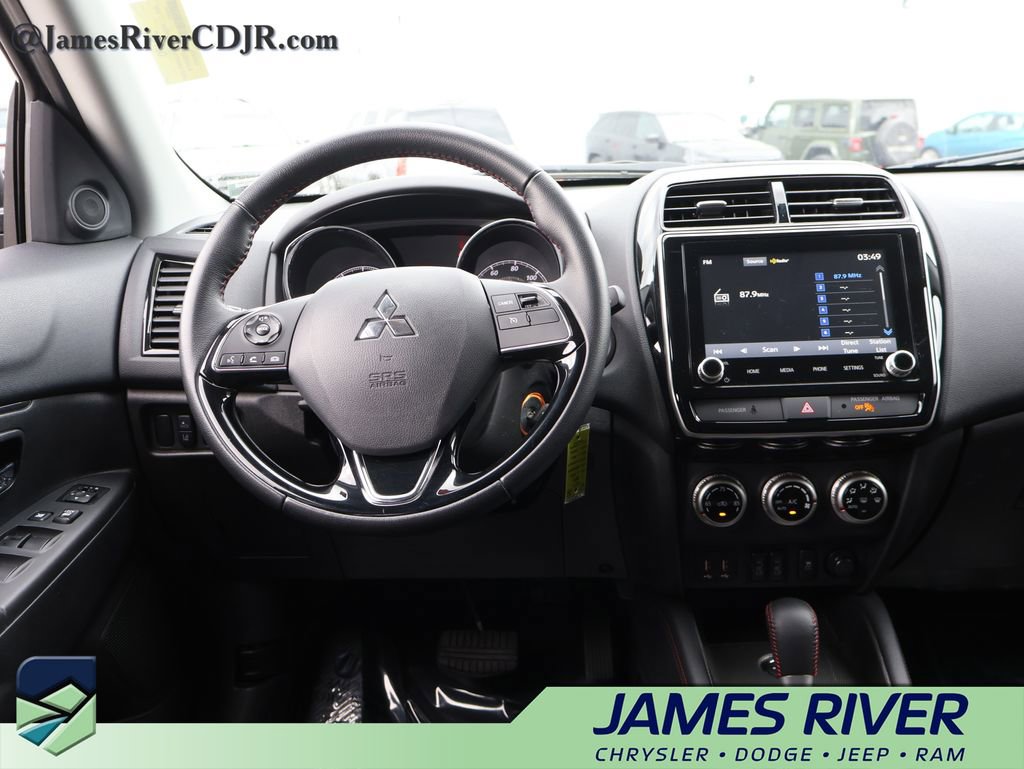Used 2025 Mitsubishi Outlander Sport LE AWD/4WD image 38
