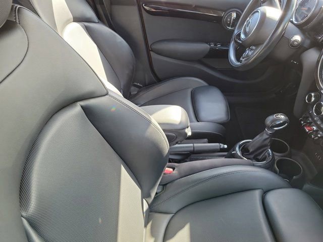 Used 2015 MINI Cooper S image 5