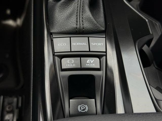 Used 2025 Toyota Camry LE FWD image 20