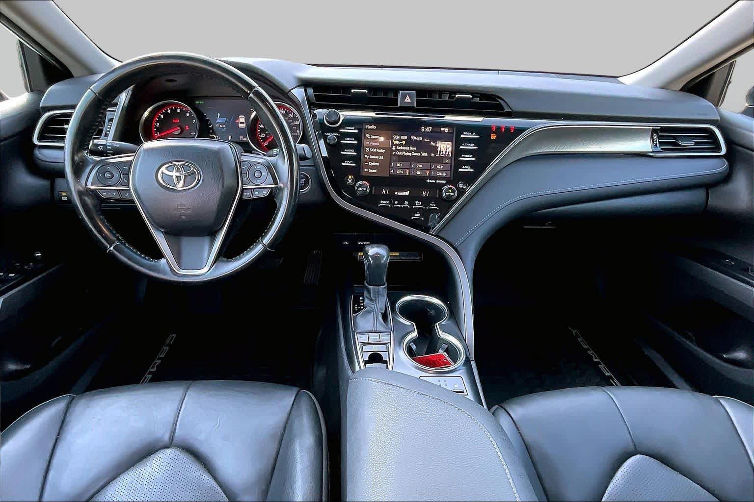 Used 2020 Toyota Camry XSE FWD image 16