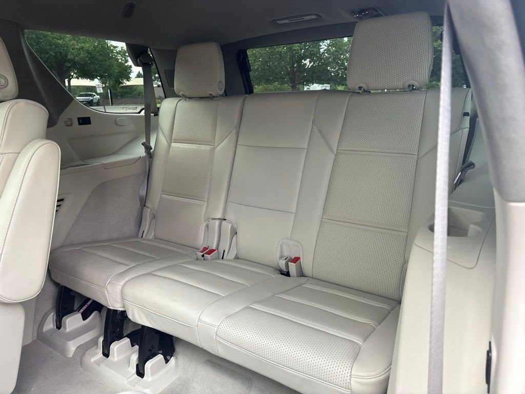 Certified 2023 Cadillac Escalade Premium Luxury Platinum w/ LPO, Radiant Package AWD/4WD image 21