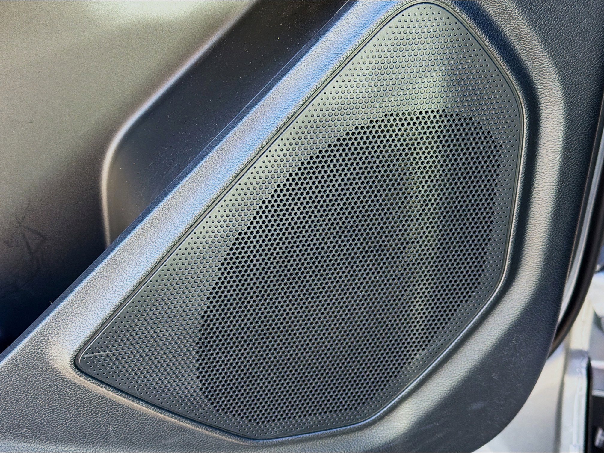 Used 2022 Ford Explorer ST-Line w/ Class IV Trailer Tow Package image 24