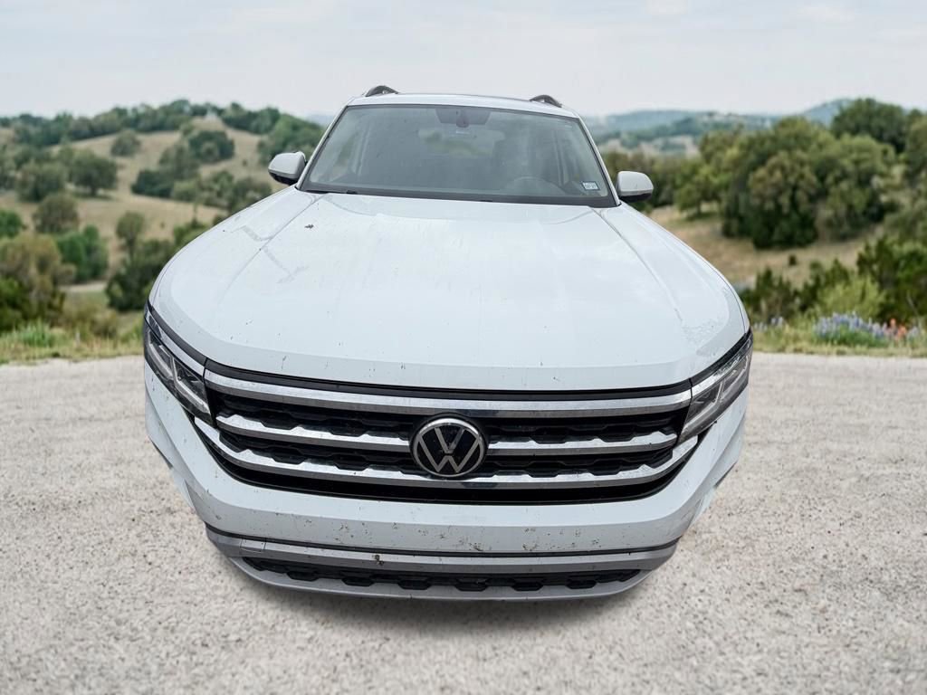 Used 2021 Volkswagen Atlas SE w/ Panoramic Sunroof Package FWD image 4
