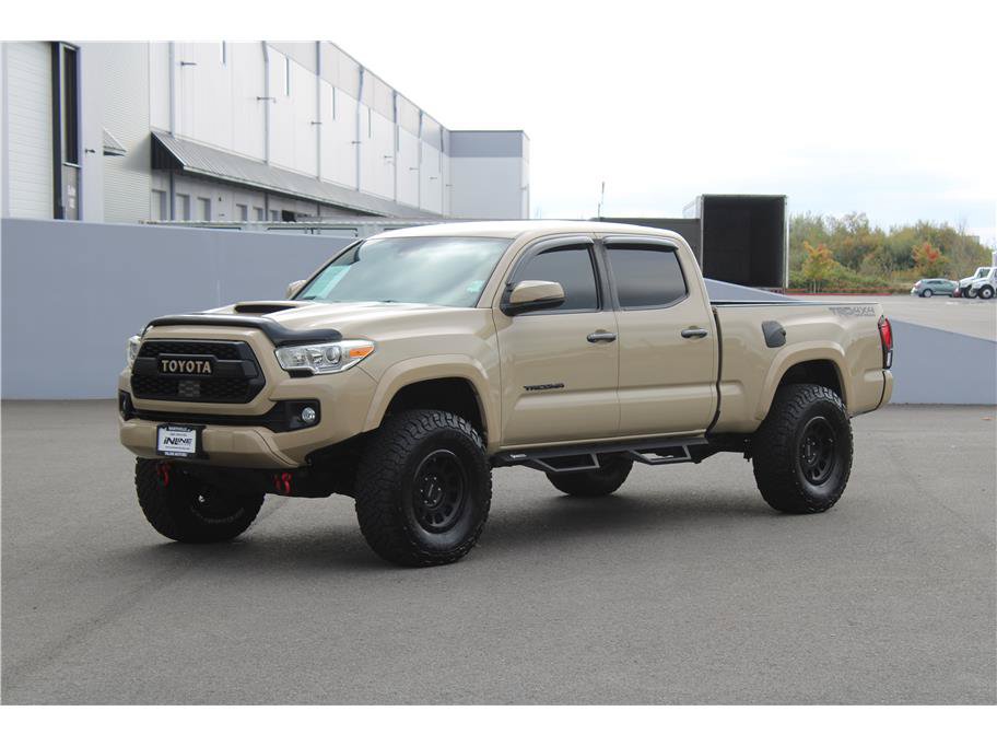 Used 2019 Toyota Tacoma TRD Sport w/ Exterior Package AWD/4WD image 1