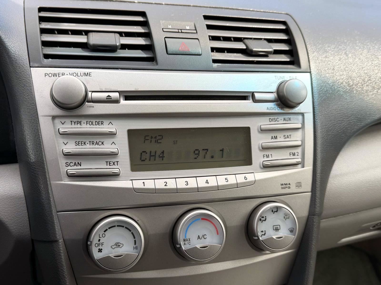 Used 2010 Toyota Camry FWD image 24
