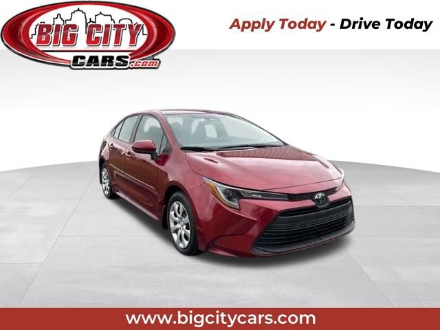 Used 2024 Toyota Corolla LE image 1