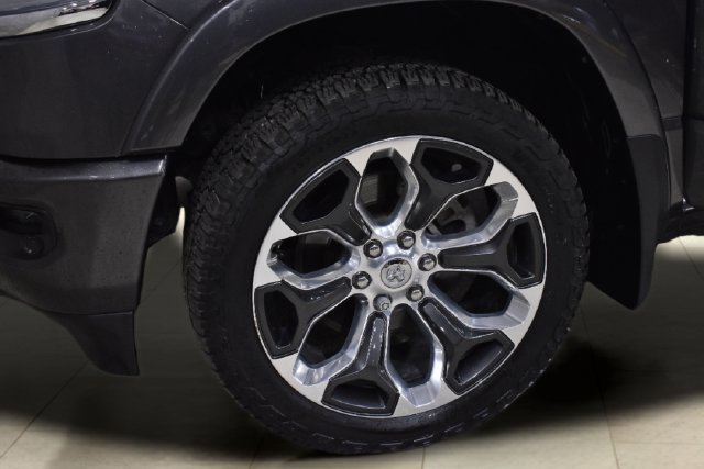 Used 2022 RAM 1500 Limited w/ Body-Colour Bumper Group AWD/4WD image 39