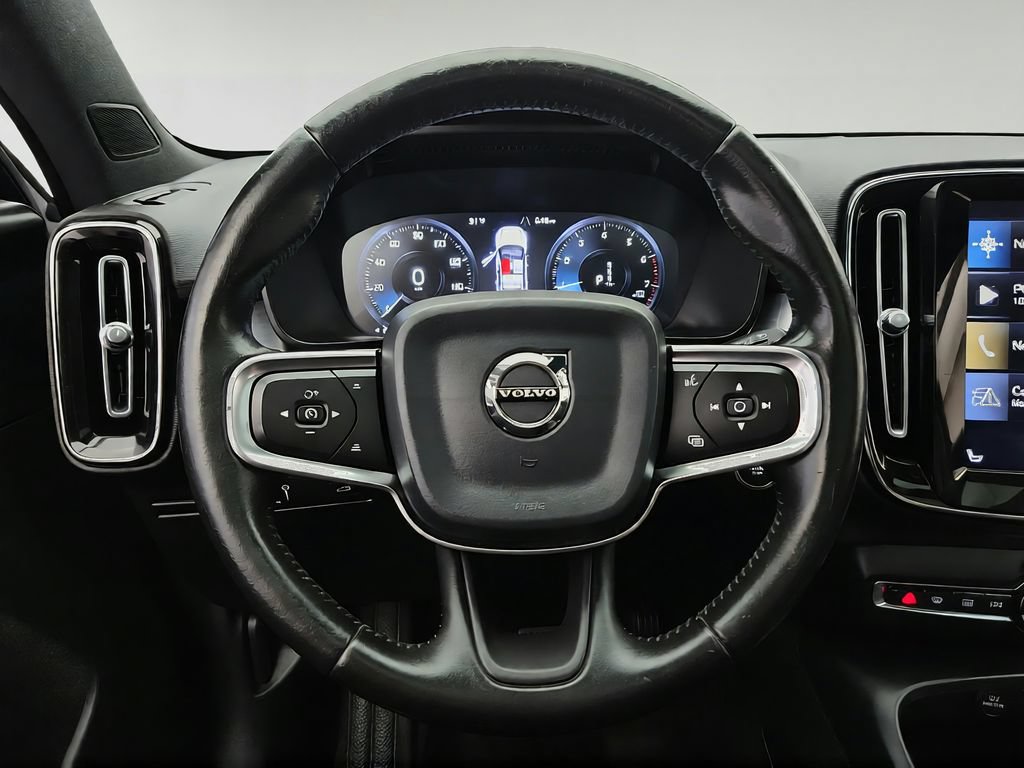 Used 2020 Volvo XC40 T5 Momentum AWD/4WD image 15