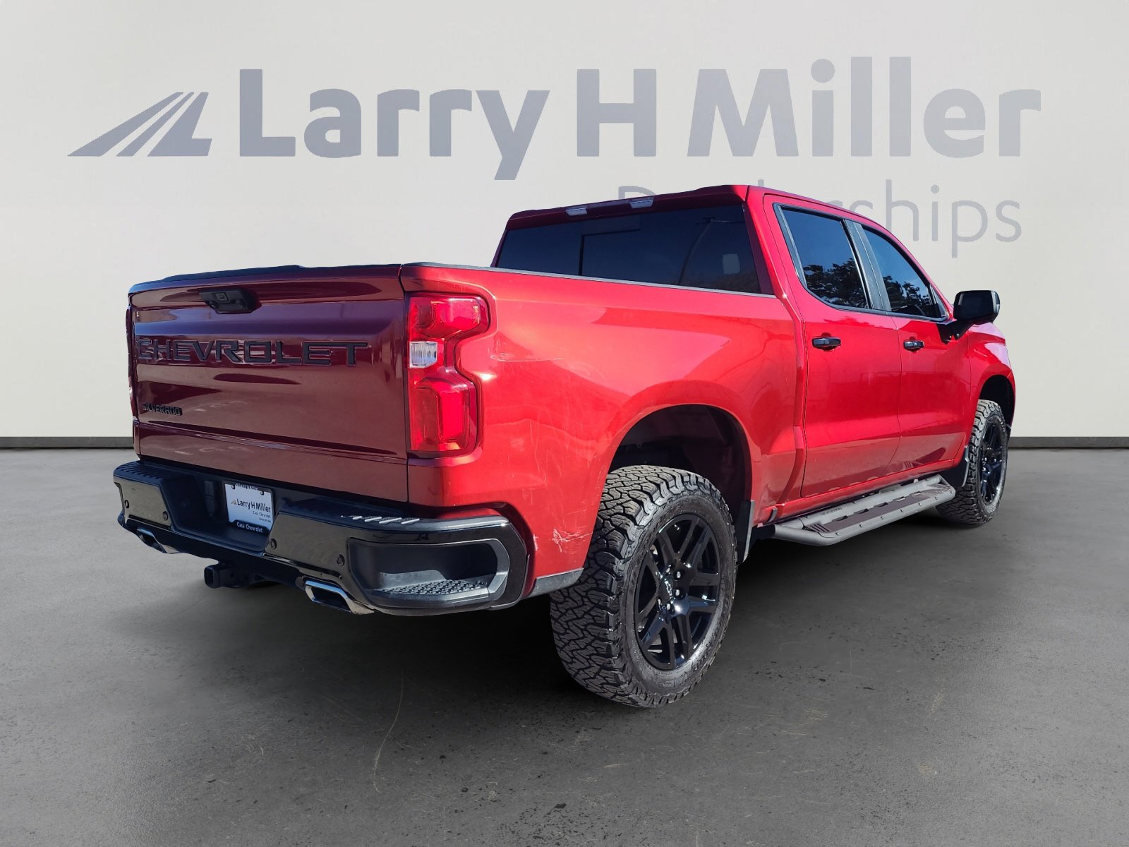 Used 2022 Chevrolet Silverado 1500 LT Trail Boss w/ Convenience Package II image 5