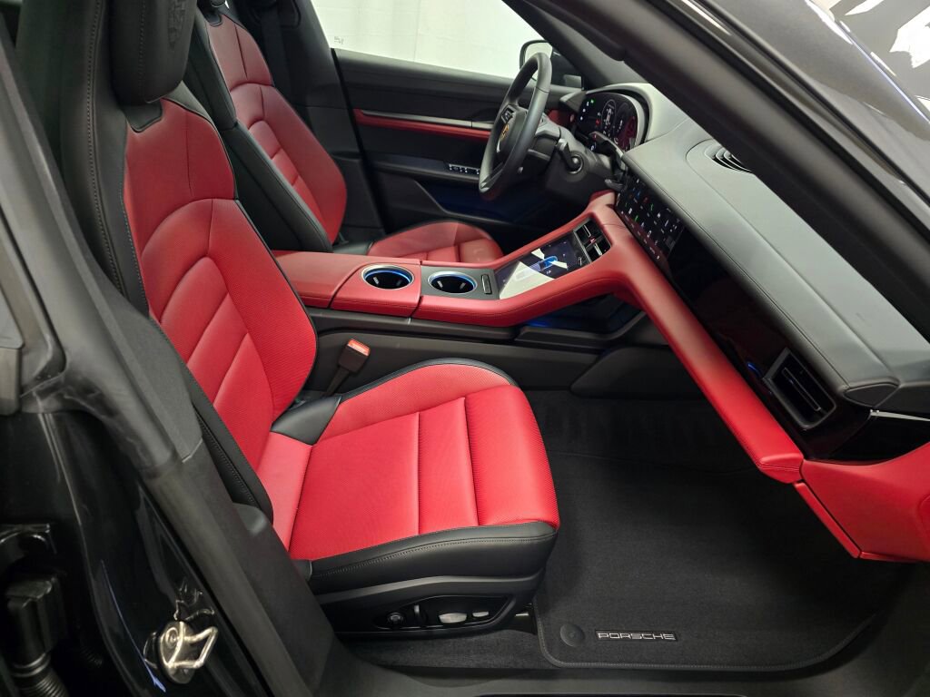 New 2025 Porsche Taycan 4S image 22