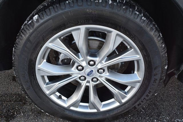 Used 2023 Ford Explorer XLT w/ Equipment Group 202A image 49