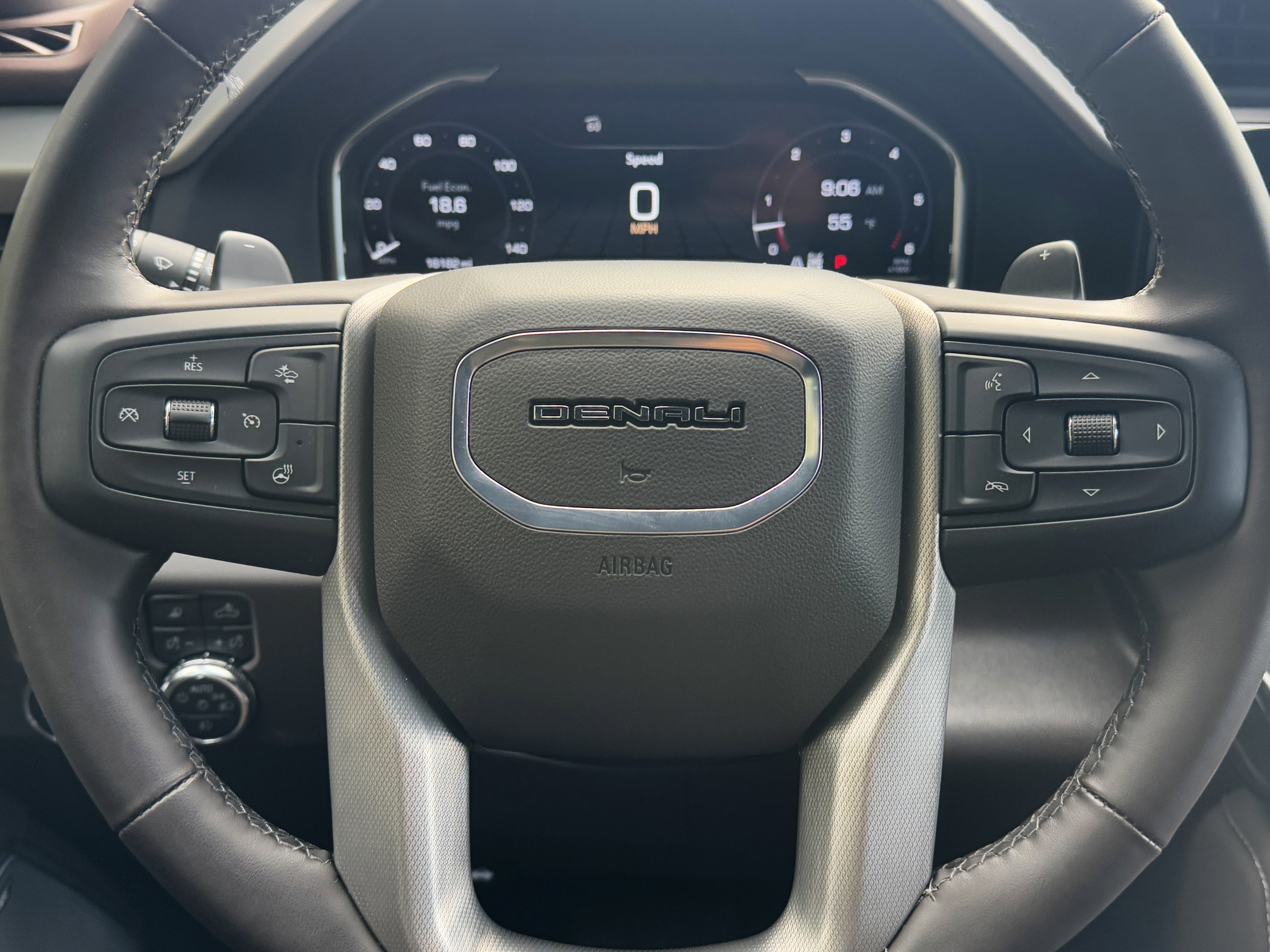 Used 2024 GMC Sierra 1500 Denali w/ Technology Package image 39