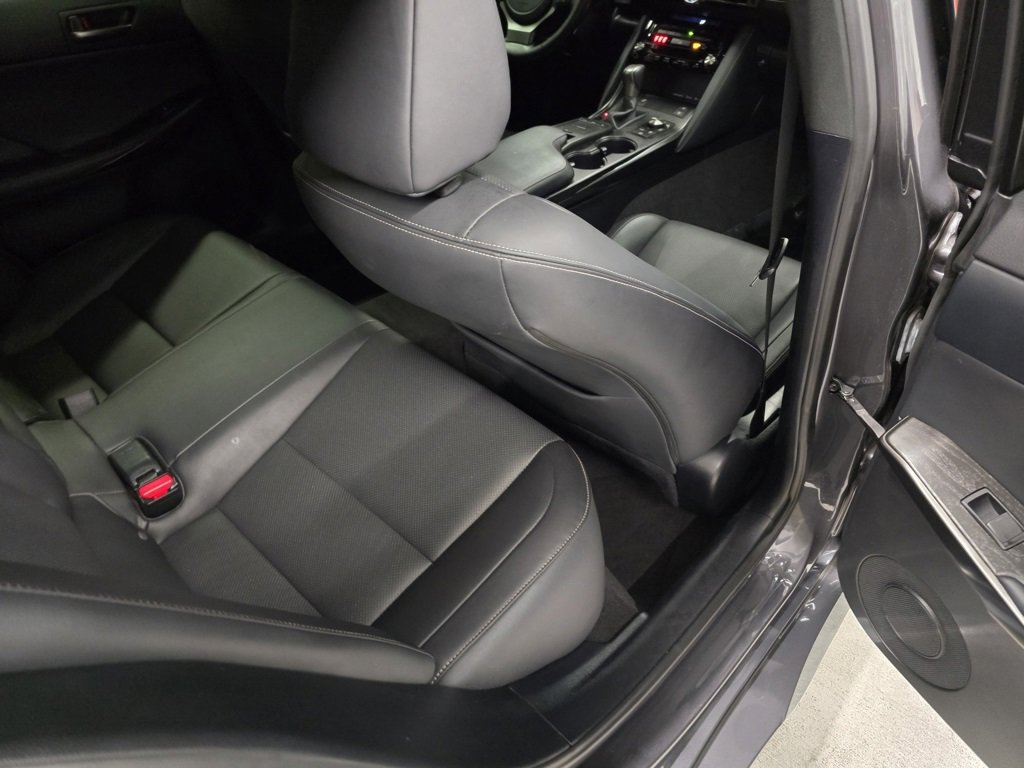Used 2022 Lexus IS 300 w/ Premium Package image 30