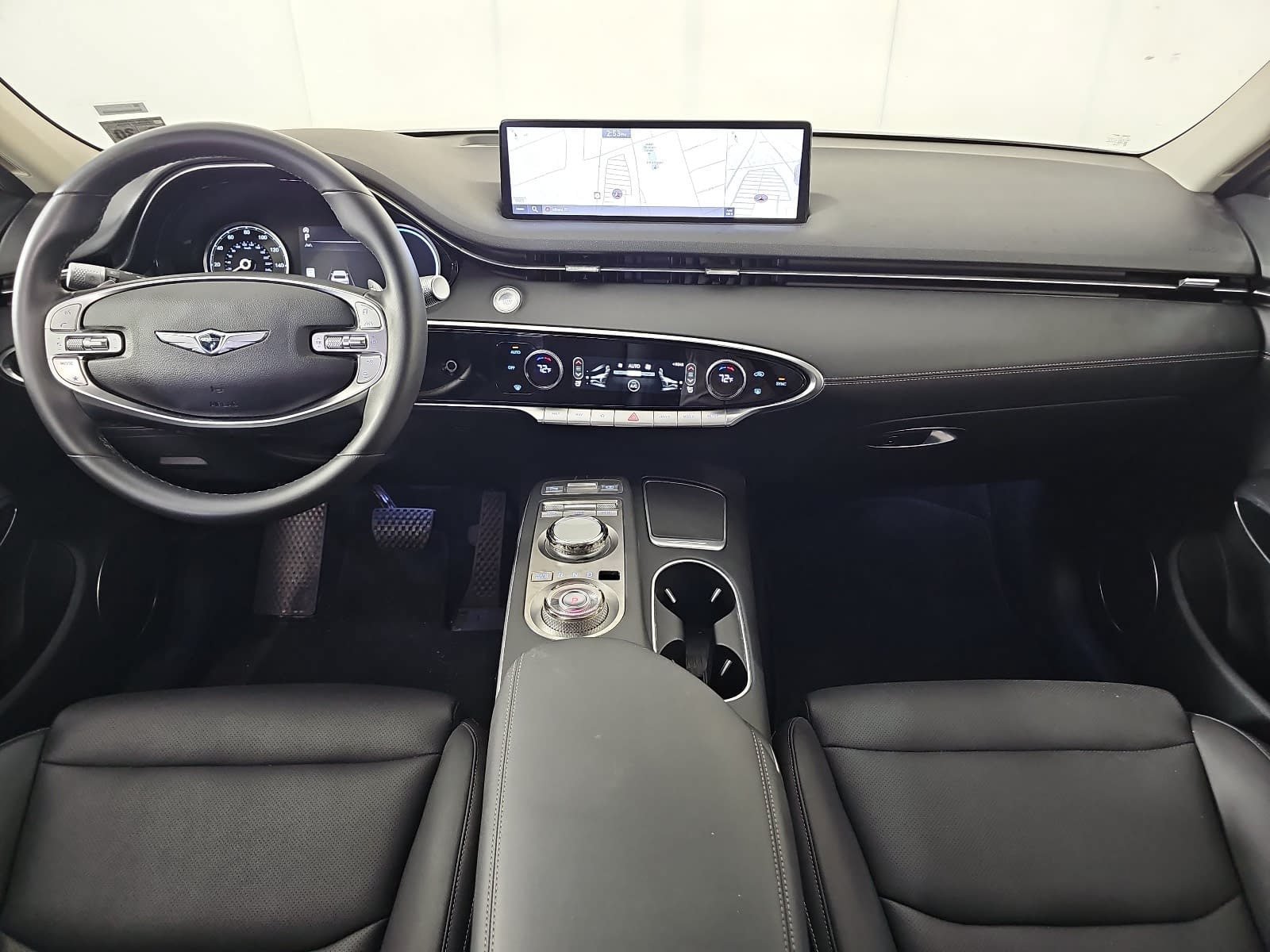 Used 2025 Genesis GV70 2.5T AWD/4WD image 11