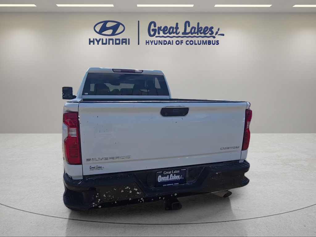 Used 2022 Chevrolet Silverado 2500 Custom w/ Custom Value Package AWD/4WD image 4