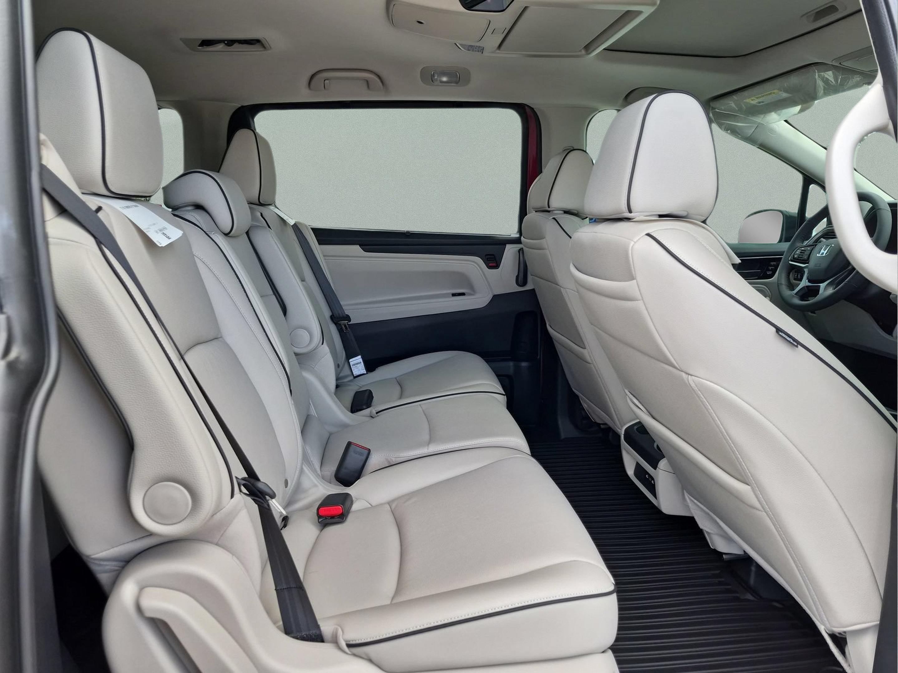 New 2027 Honda Odyssey Touring image 18