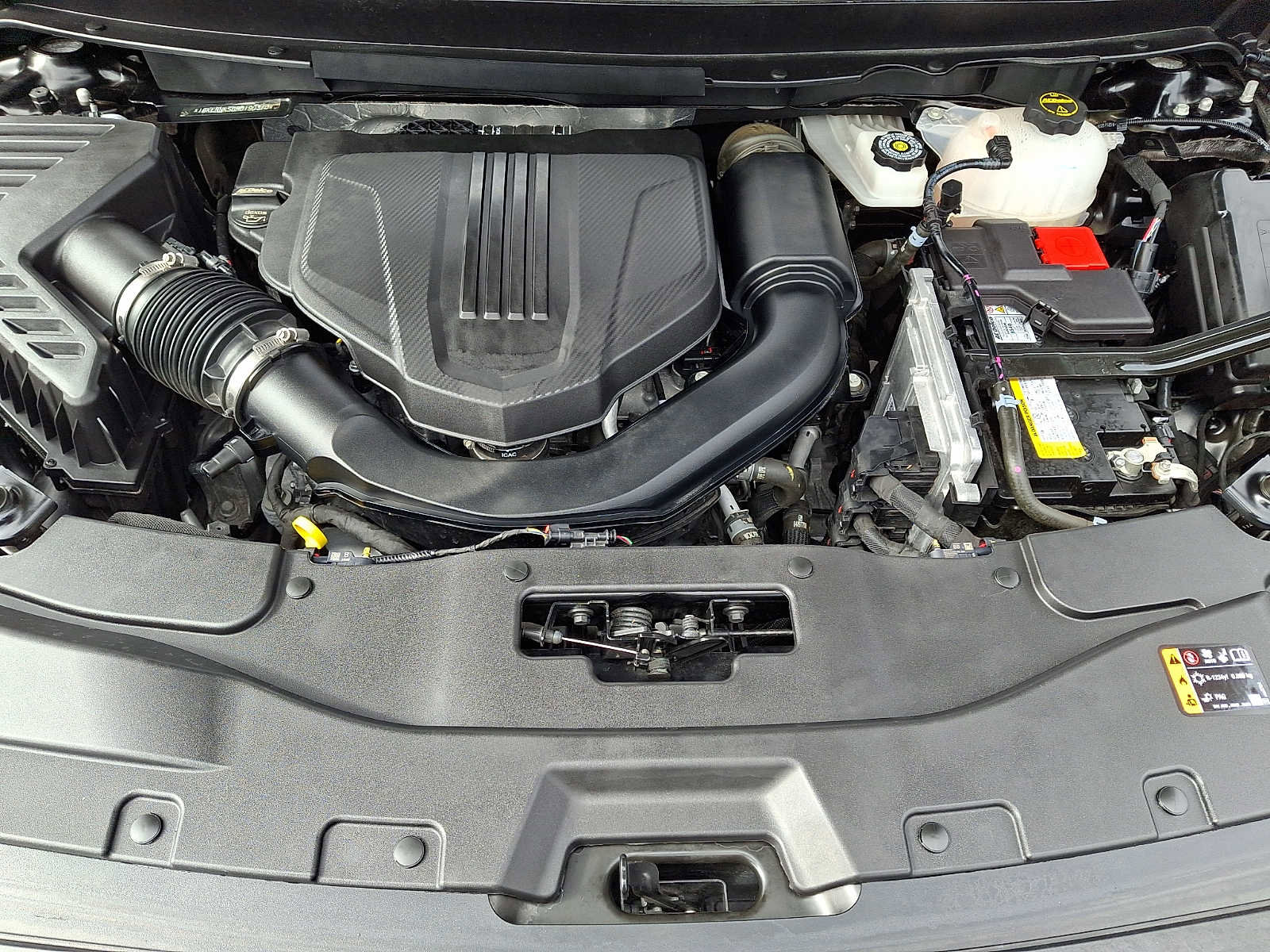 Used 2024 GMC Acadia Elevation image 30