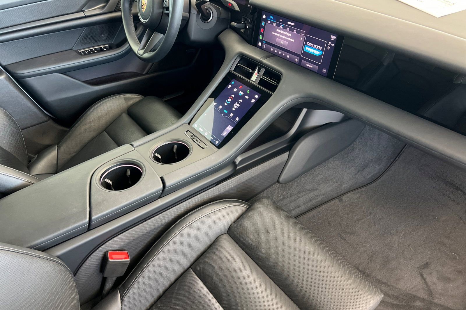 Used 2022 Porsche Taycan 4S image 15