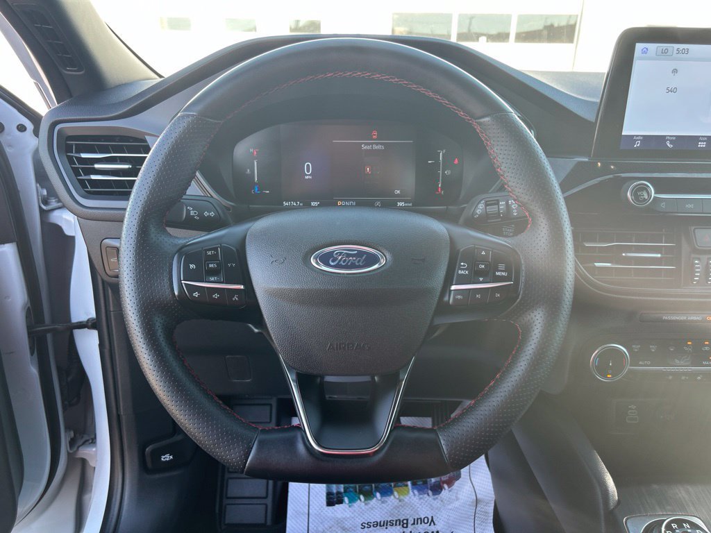 Used 2025 Ford Escape ST-Line Select AWD/4WD image 13
