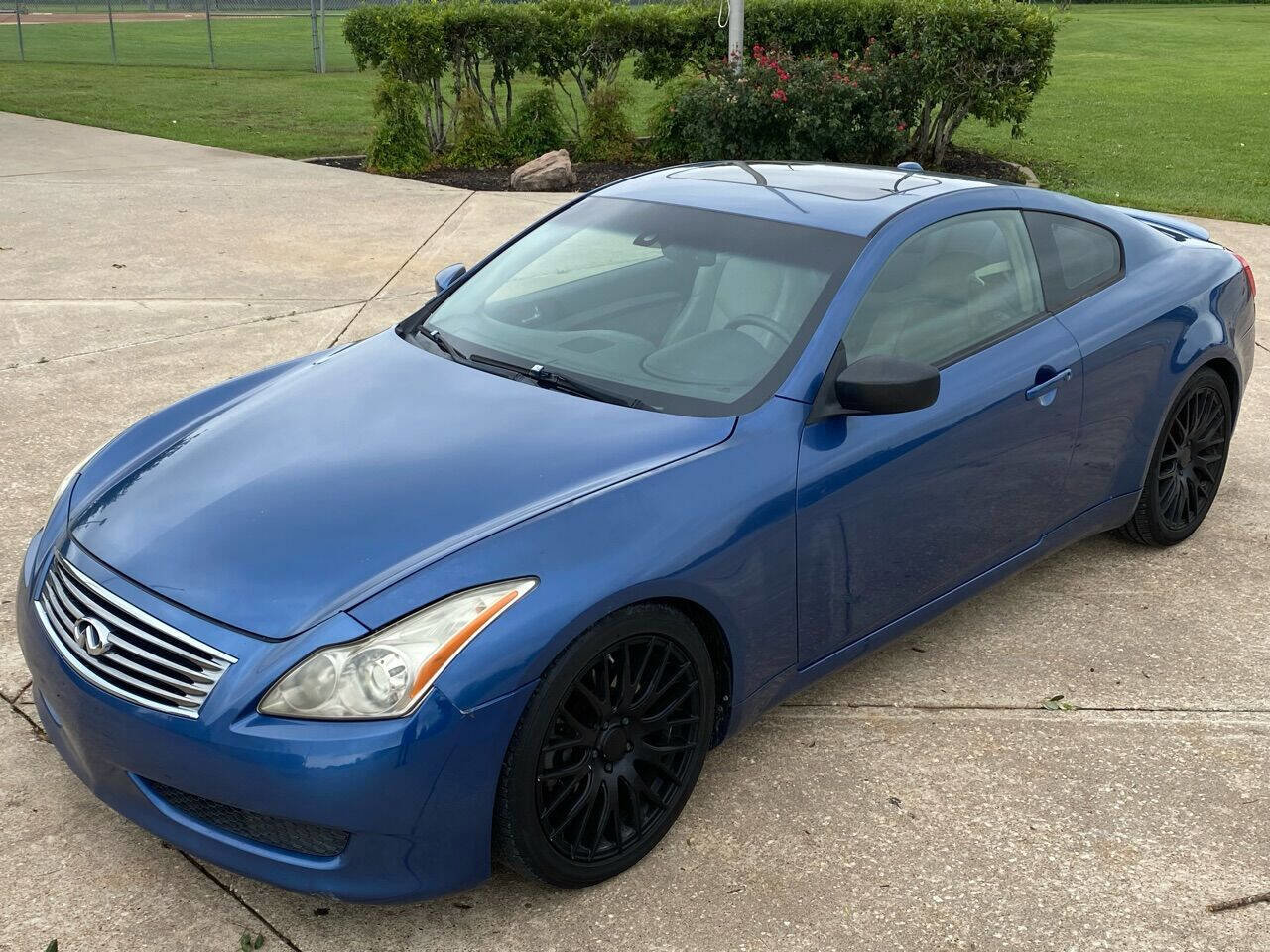 Used 2009 INFINITI G37 Journey w/ Premium Pkg image 1