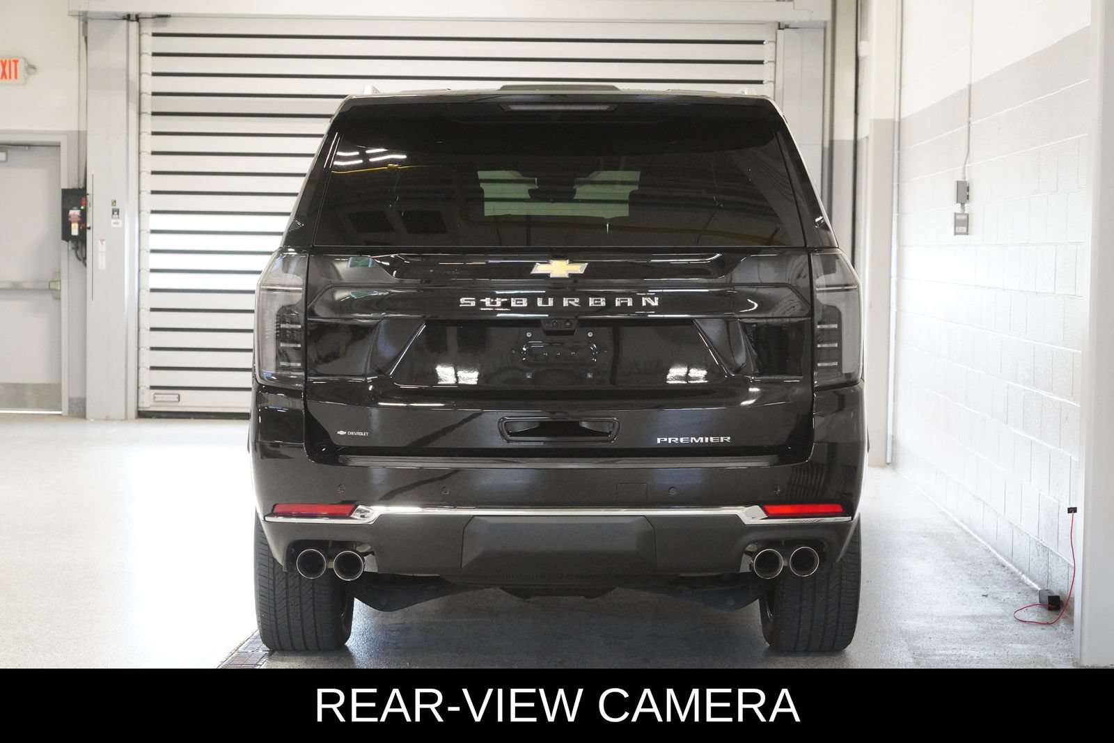 Used 2025 Chevrolet Suburban Premier AWD/4WD image 5