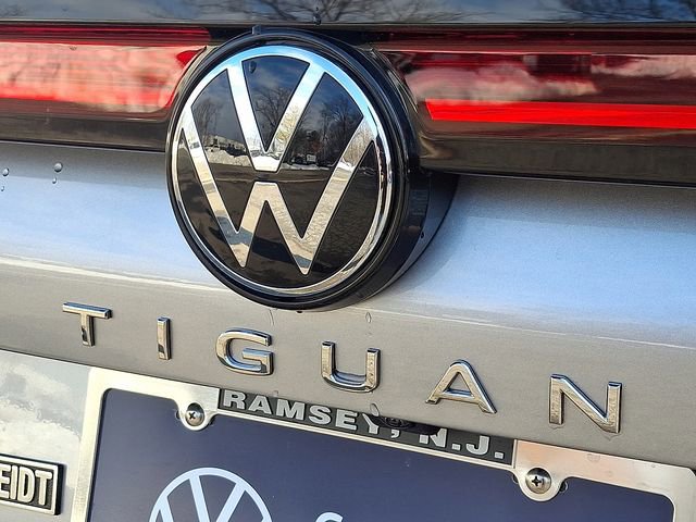 Certified 2025 Volkswagen Tiguan S w/ 18" Wheel Package AWD/4WD image 30