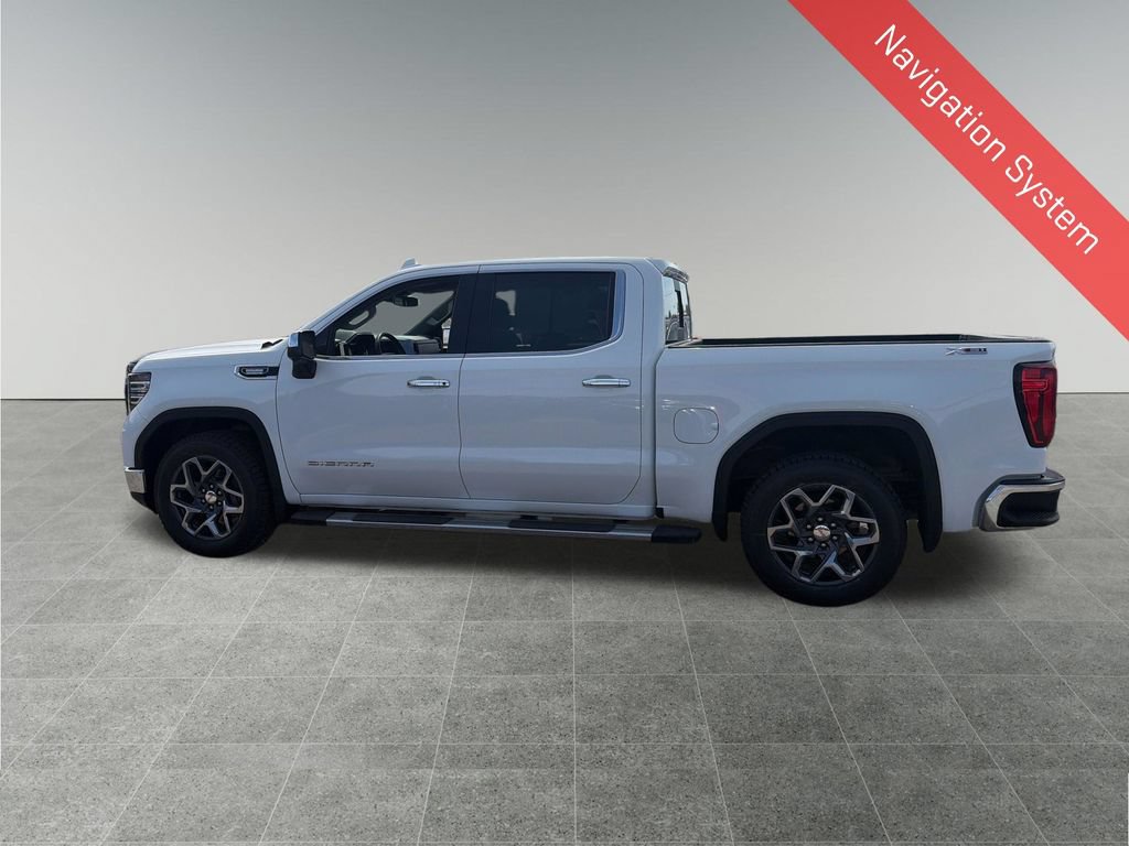 Used 2023 GMC Sierra 1500 SLT w/ SLT Premium Plus Package AWD/4WD image 3