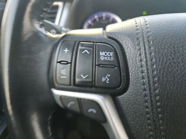 Used 2019 Toyota Highlander XLE image 43