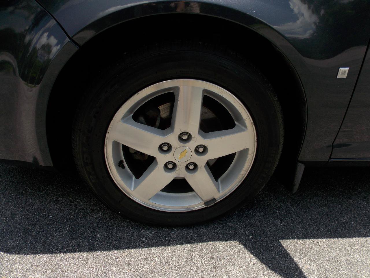 Used 2009 Chevrolet Cobalt LT w/ Preferred Equipment Group FWD image 28