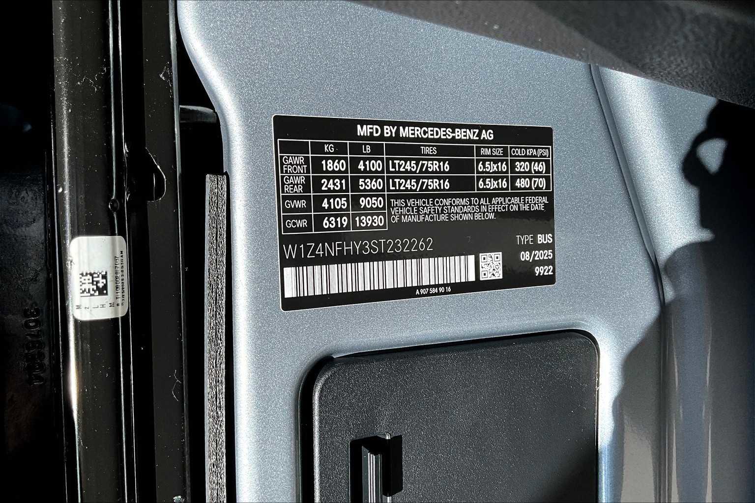 New 2025 Mercedes-Benz Sprinter 2500 image 21