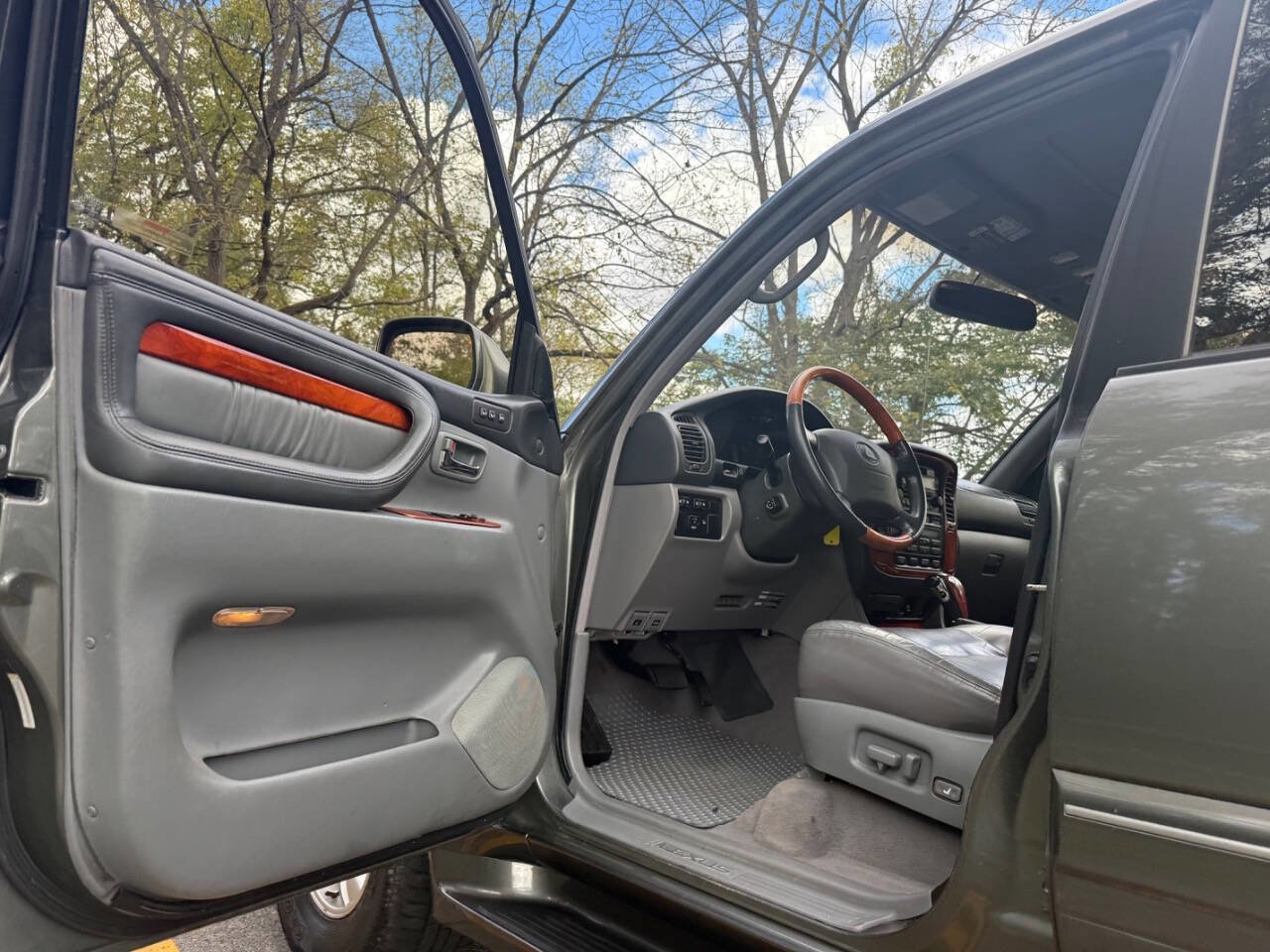 Used 2000 Lexus LX 470 4WD image 32