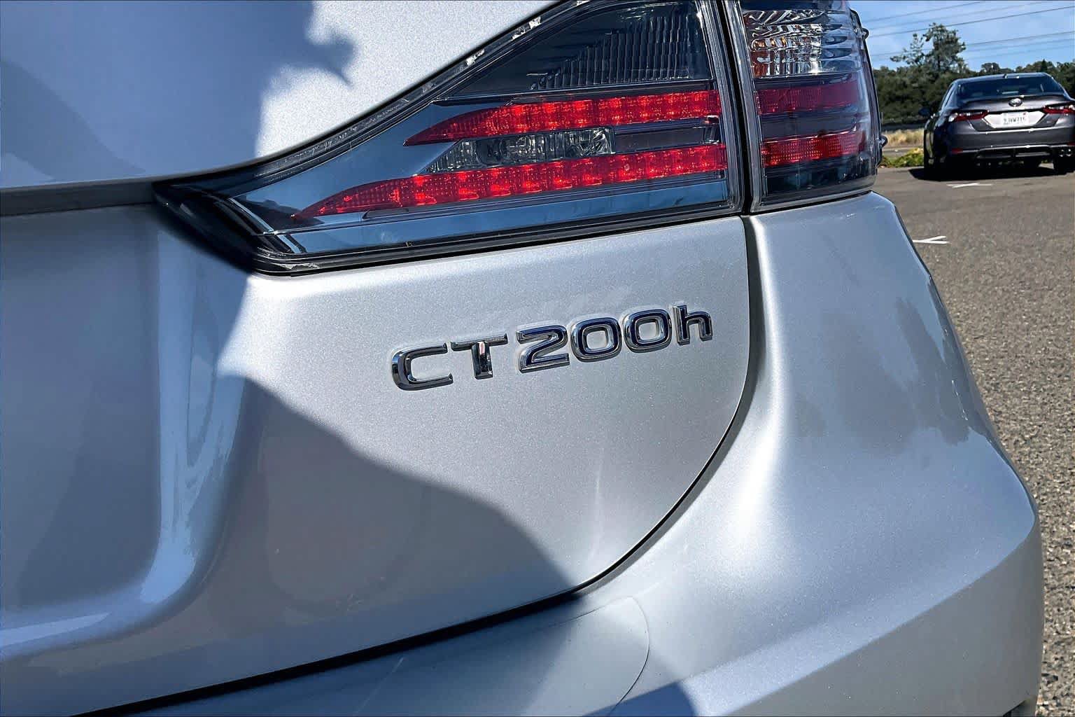 Used 2014 Lexus CT 200h FWD image 9