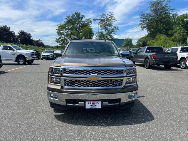 Used 2015 Chevrolet Silverado 1500 LTZ w/ LTZ Plus Package AWD/4WD image 2