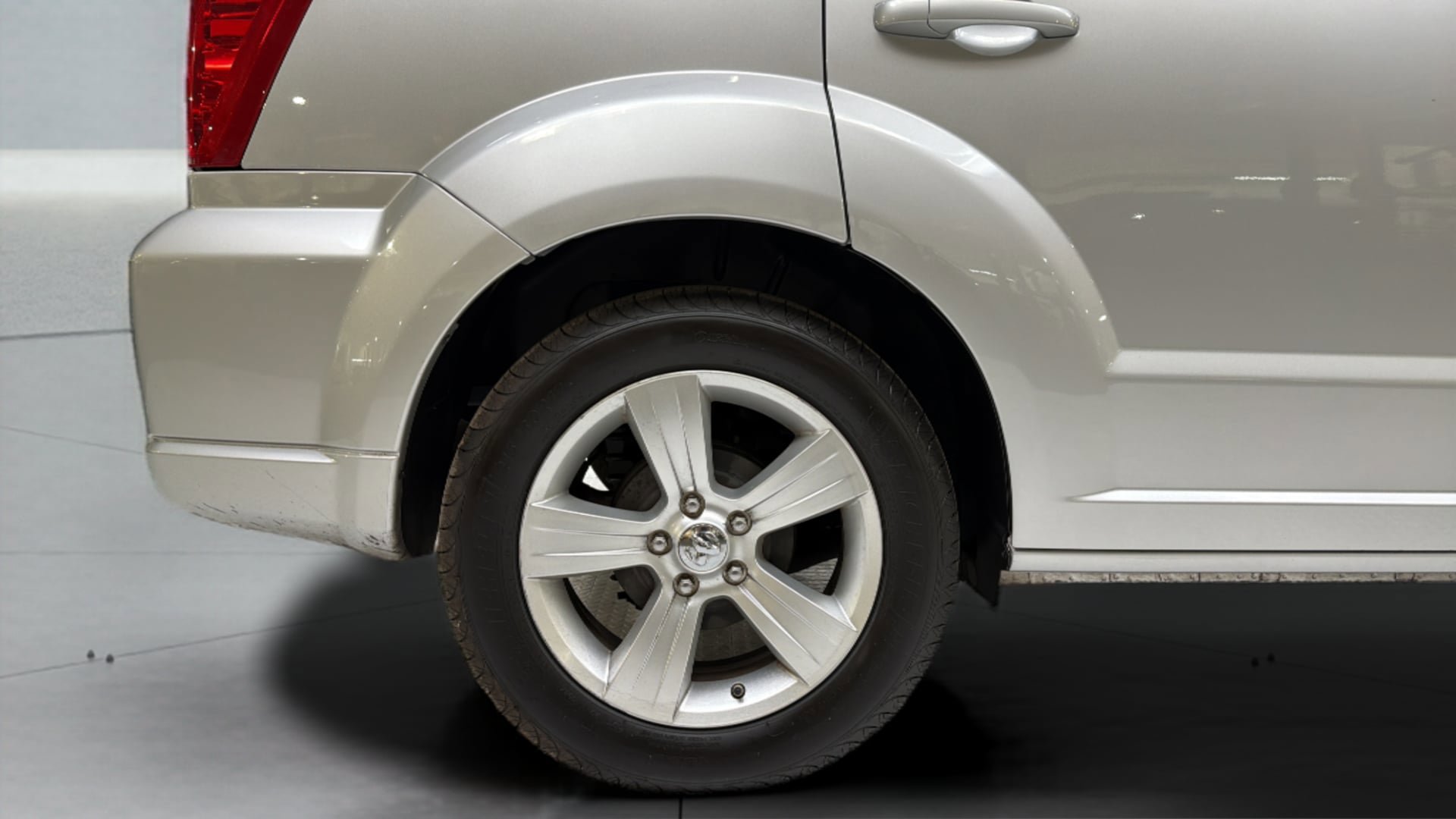 Used 2010 Dodge Caliber Mainstreet image 35